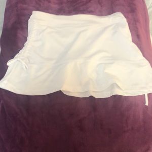 Women’s Fila skirt- White